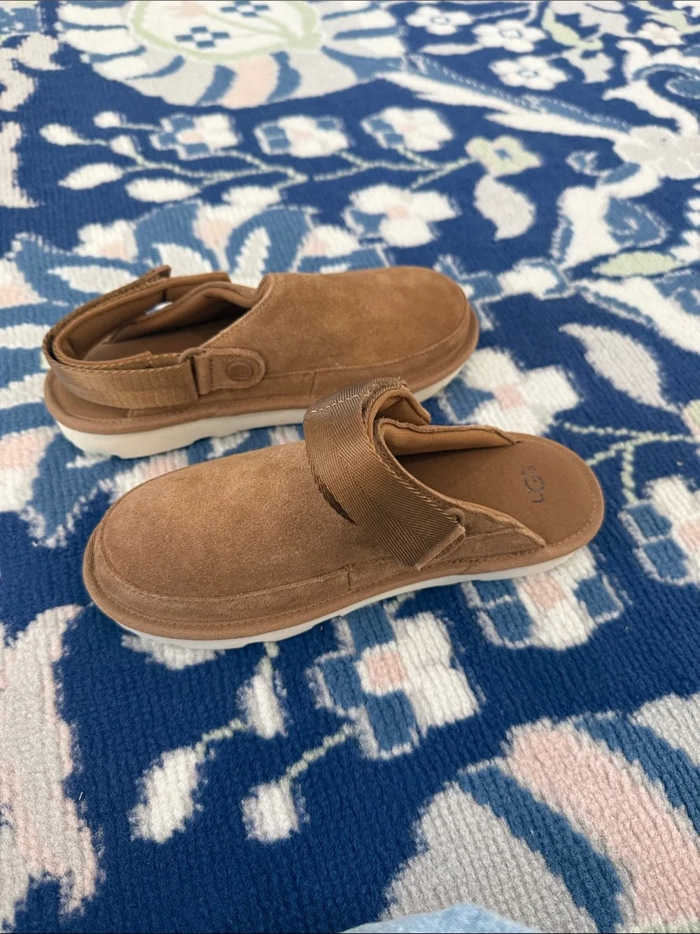 BNWT UGG Kids Chestnut Brown Suede Slip-On Clogs